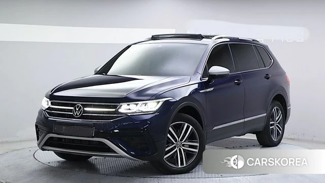 Volkswagen Tiguan Allspace 2023 Синий из Кореи