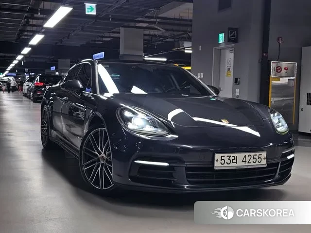 Porsche Panamera (971) 2018 Серый из Кореи