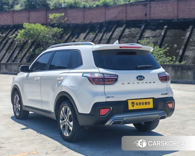 Kia Smart running 2021 Белый из Китая