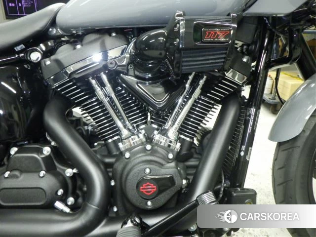 Engine photo