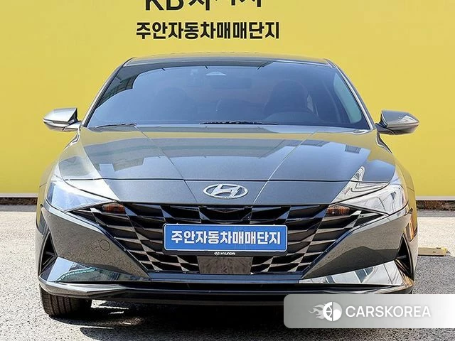 Hyundai Avante (CN7) 2023 Серый из Кореи