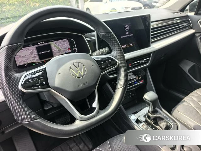 Volkswagen Tiguan L 2023 Черный из Китая