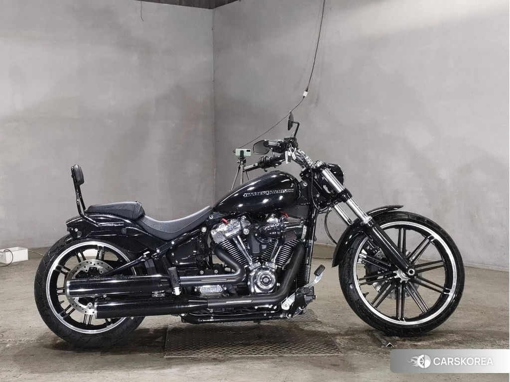 Проданный Harley-Davidson Softail Breakout FXBRS1868 2018 из Японии