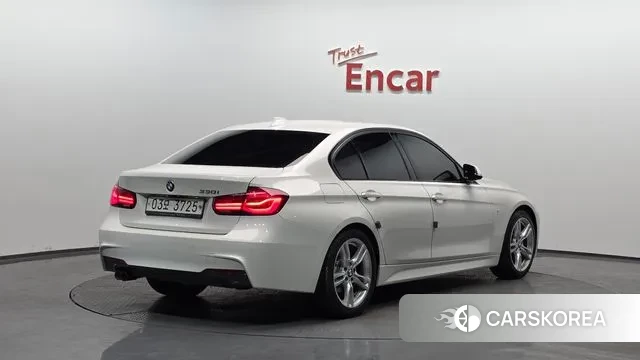 BMW 3 Series (F30) 2018 Белый из Кореи