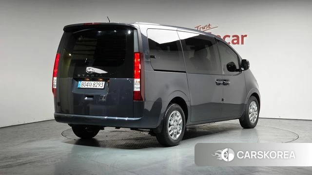 Hyundai Staria 2024 Черный из Кореи