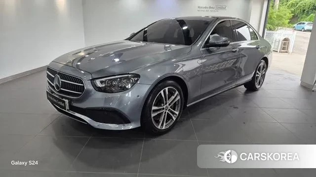 Mercedes-Benz E-Class W213 2021 Серый из Кореи