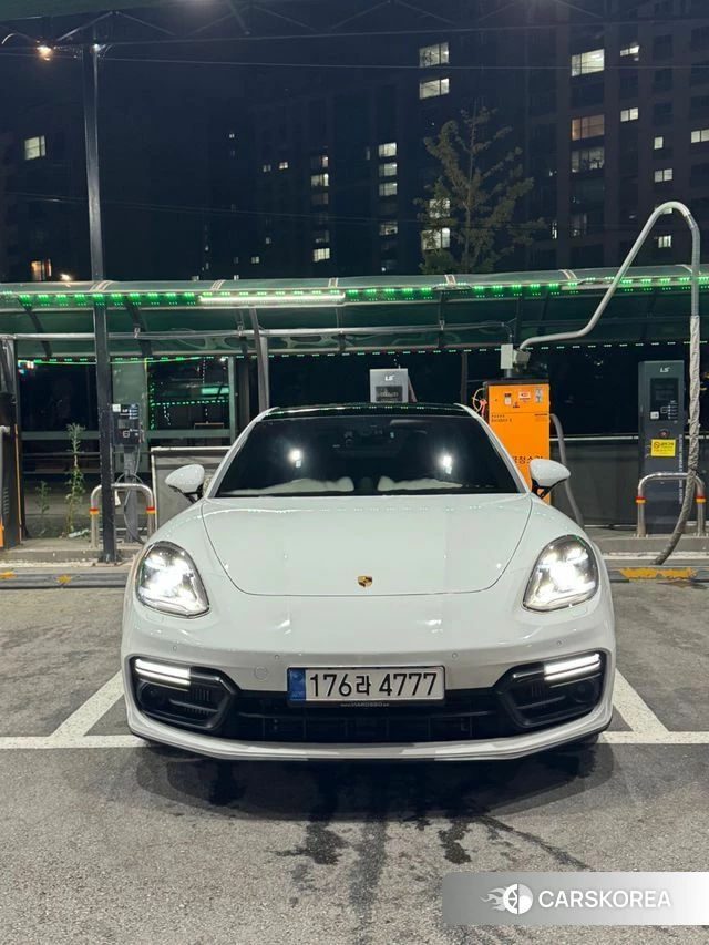 Porsche Panamera (971) 2019 Белый из Кореи