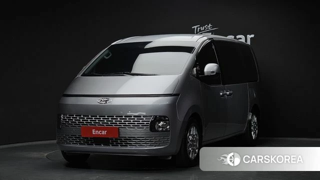 Hyundai Staria 2023 Серебряный из Кореи