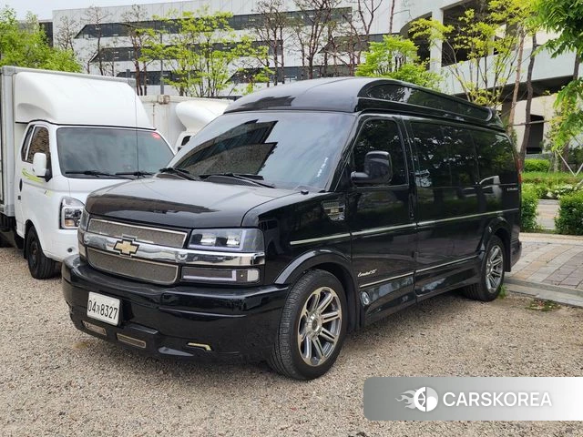 Chevrolet Express Van 2018 Черный из Кореи