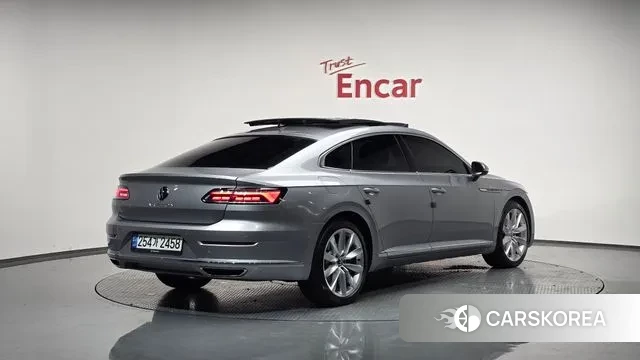 Volkswagen Arteon 2022 Серебряный из Кореи