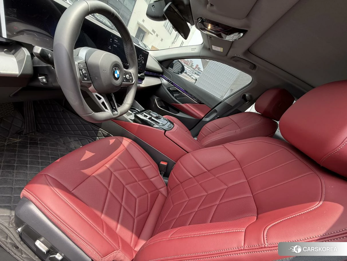 BMW 5 series 2024 Черный из Китая