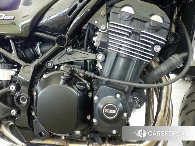 Engine photo