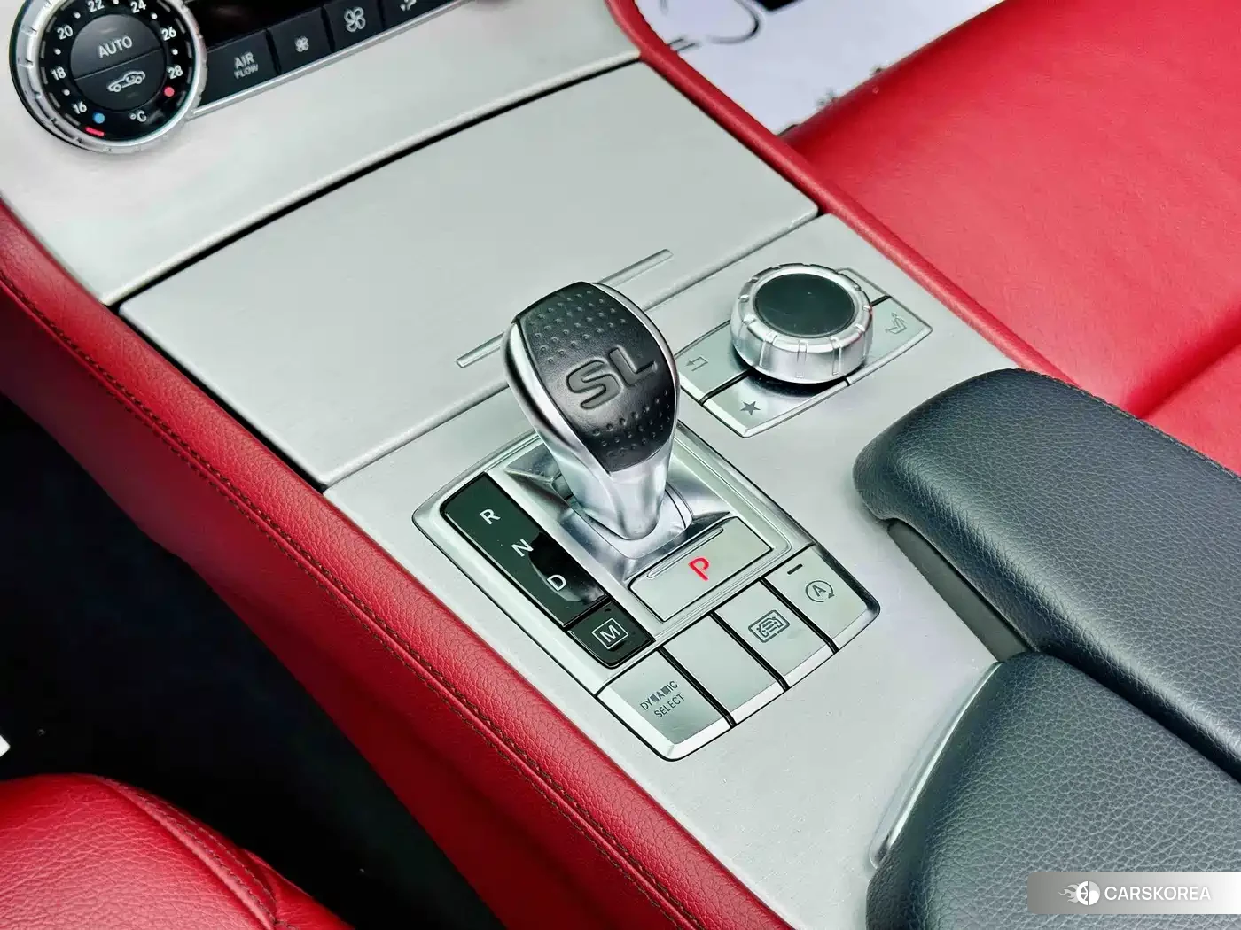 Mercedes-Benz SL-class 2018 Белый из Китая