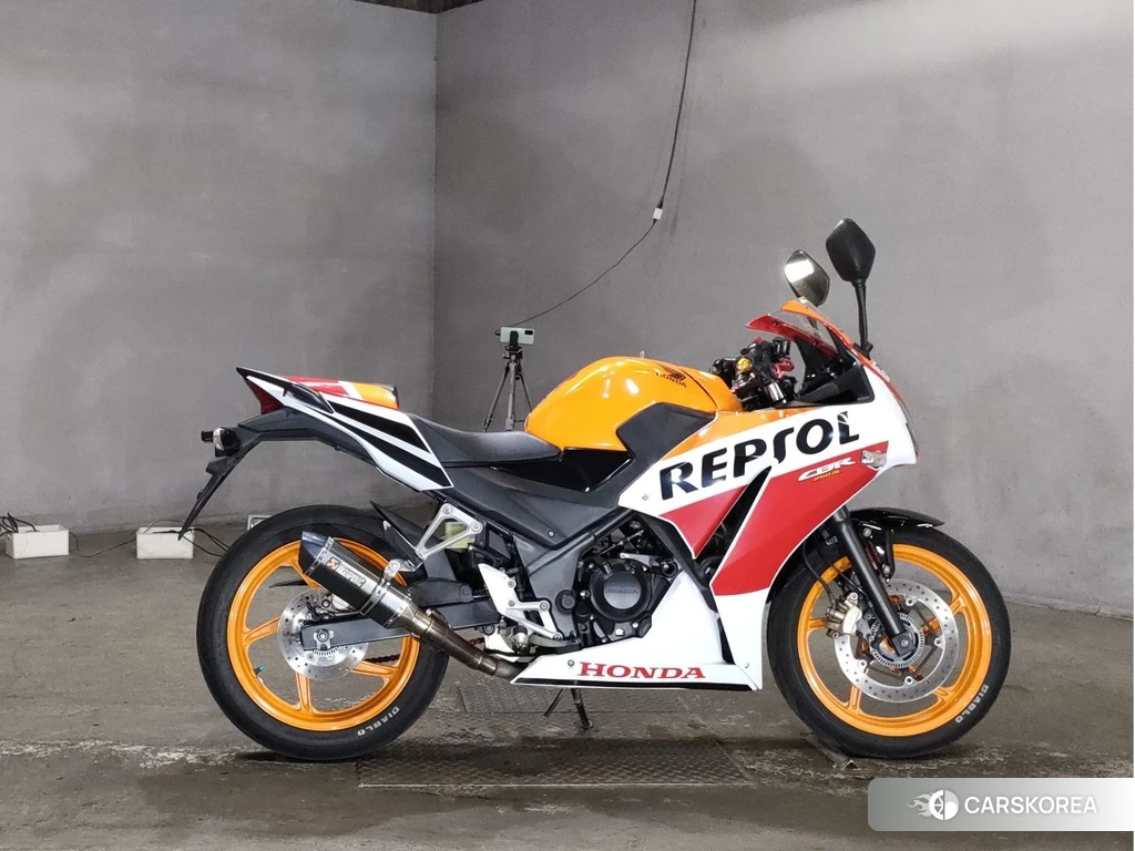 Проданный Honda CBR250R 2015 из Японии, фото 2