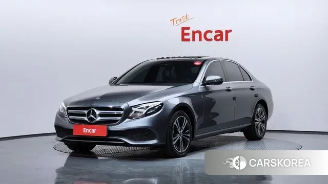 Mercedes-Benz E-Class W213 2020 Серый из Кореи