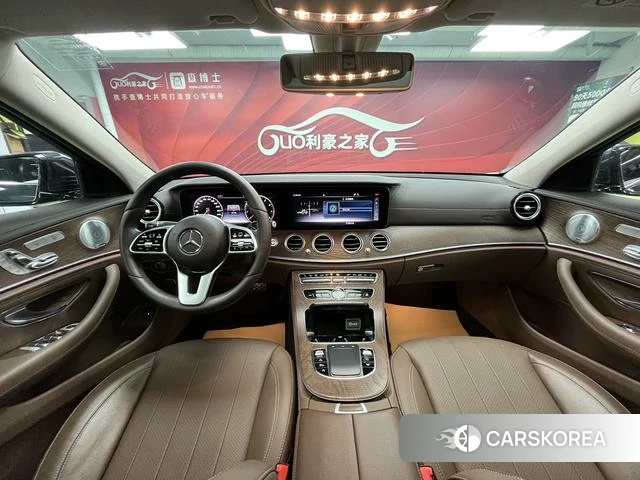 Mercedes-Benz E-class 2019 Синий из Китая