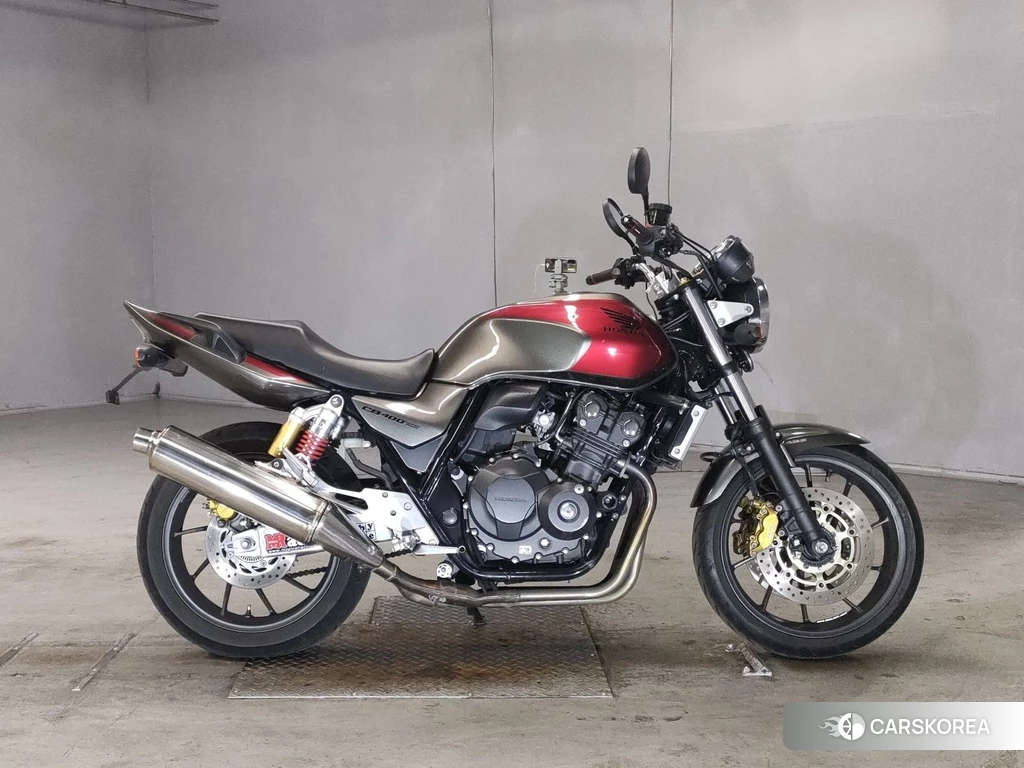 Проданный Honda CB400SF 2016 из Японии