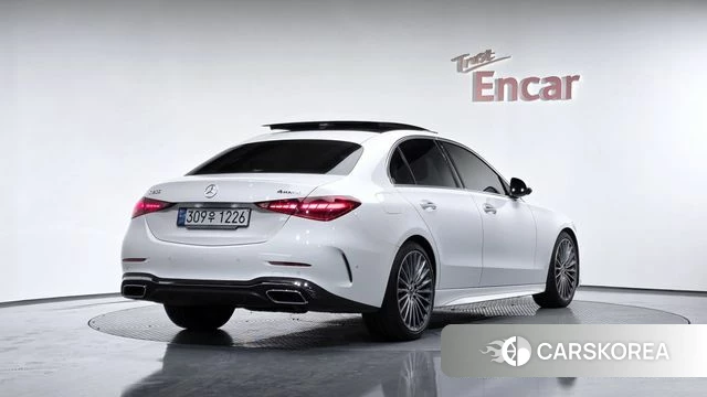 Mercedes-Benz C-Class W206 2024 Белый из Кореи