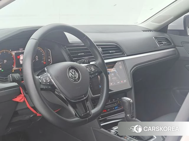 Volkswagen Lingdu 2022 Белый из Китая