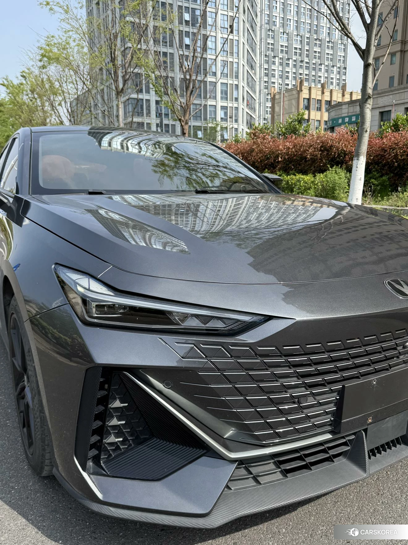 Chang'an UNI-V 2022 Темно-серый из Китая
