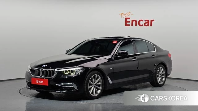 BMW 5 Series (G30) 2018 Черный из Кореи