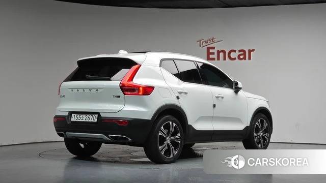 Volvo XC40 2020 Белый из Кореи