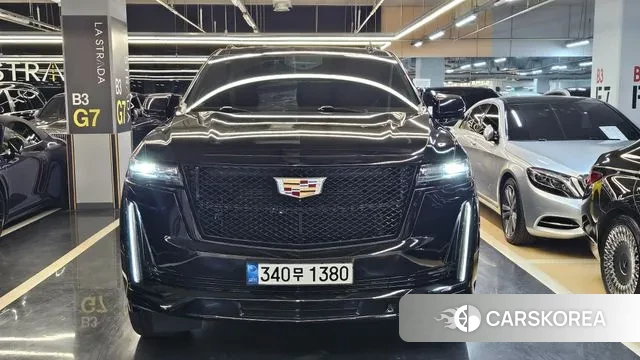 Cadillac Escalade 5th Generation 2022 Черный из Кореи