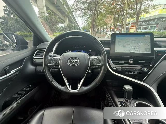 Toyota Camry 2022 Белый из Китая