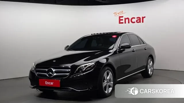 Mercedes-Benz E-Class W213 2018 Черный из Кореи