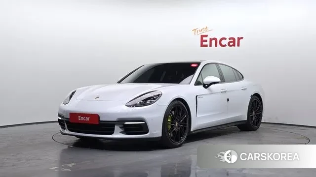 Porsche Panamera (971) 2020 Белый из Кореи