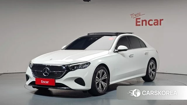 Mercedes-Benz E-Class W214 2024 Белый из Кореи