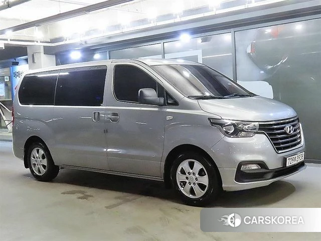 Hyundai The New Grand Starex 2019 Серебряный из Кореи
