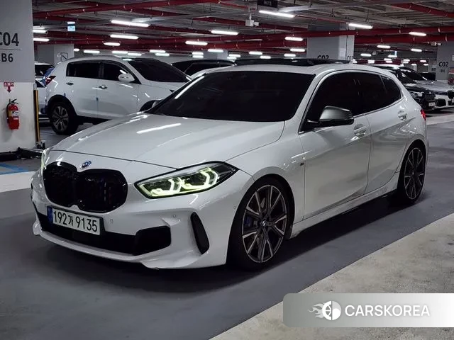 BMW 1 Series (F40) 2021 Белый из Кореи