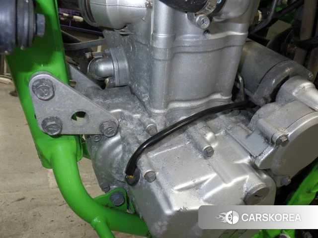 Engine photo