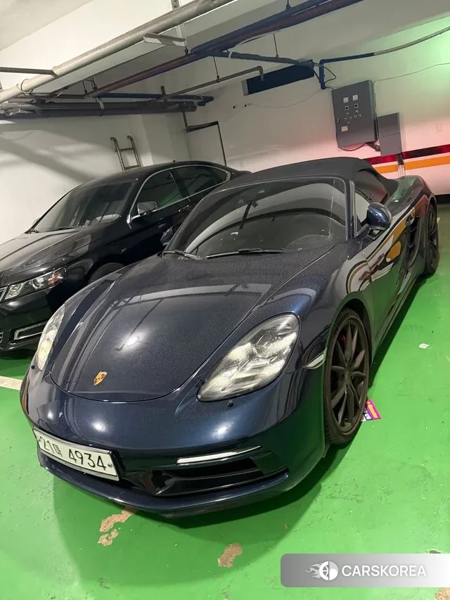 Porsche 718 Boxster 2018 Синий из Кореи