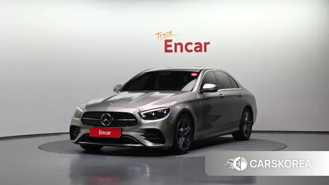 Mercedes-Benz E-Class W213 2022 Песочный из Кореи