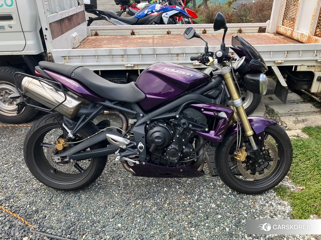 Проданный Triumph STREET TRIPLE 2012 из Японии, фото 2