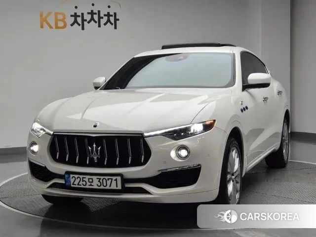 Maserati Levante 2022 Белый из Кореи