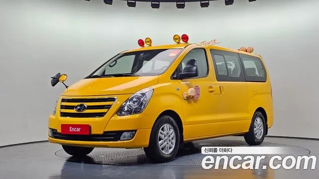 Hyundai The New Grand Starex 2018 Желтый из Кореи