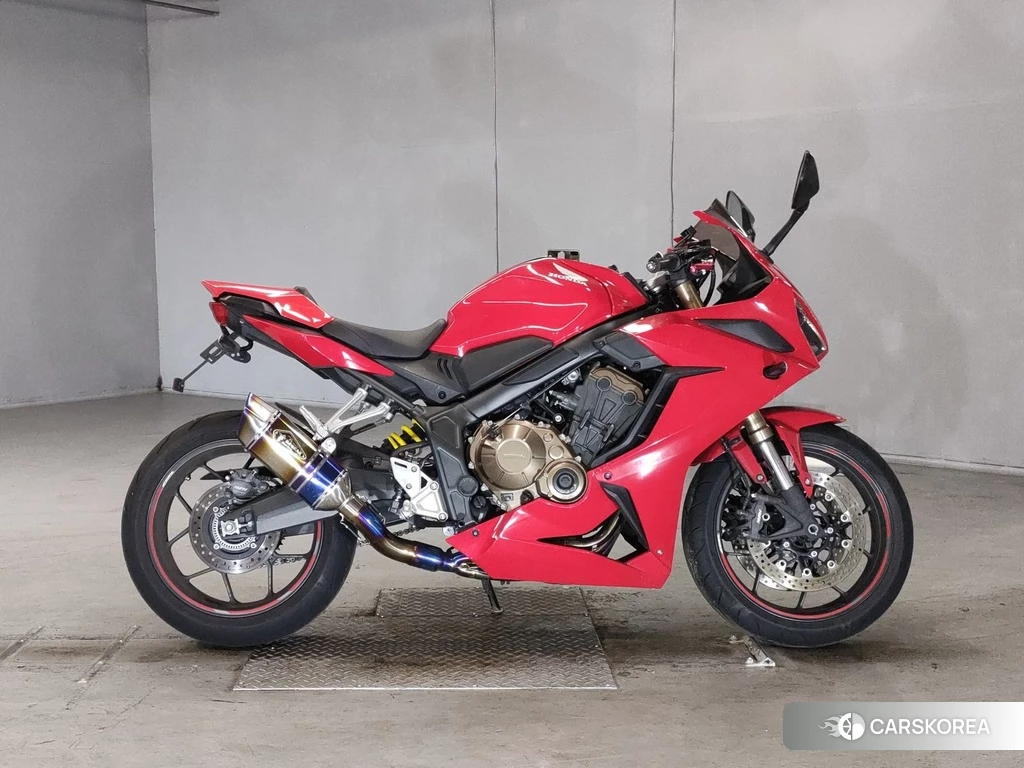 Проданный Honda CBR650R 2019 из Японии