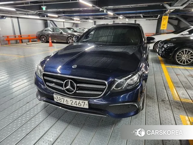 Mercedes-Benz E-Class W213 2019 Синий из Кореи