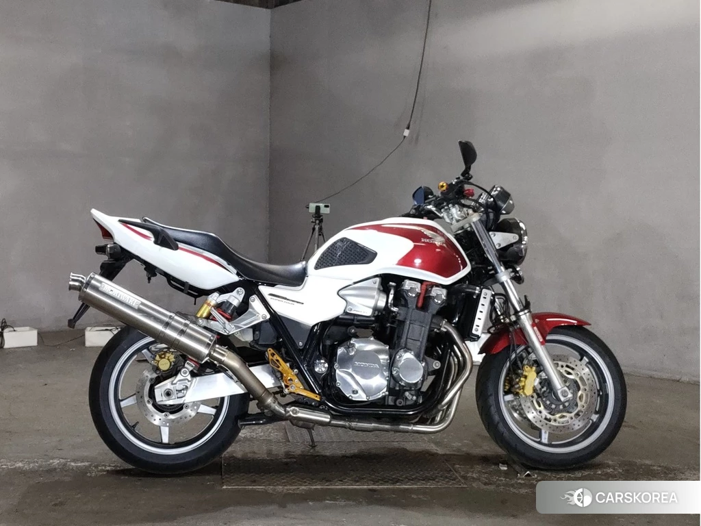 Проданный Honda CB1300SF 2012 из Японии, фото 2