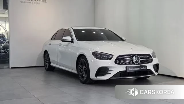 Mercedes-Benz E-Class W213 2022 Белый из Кореи