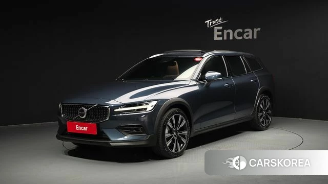 Volvo V60 Cross-Country 2nd Generation 2024 Синий из Кореи