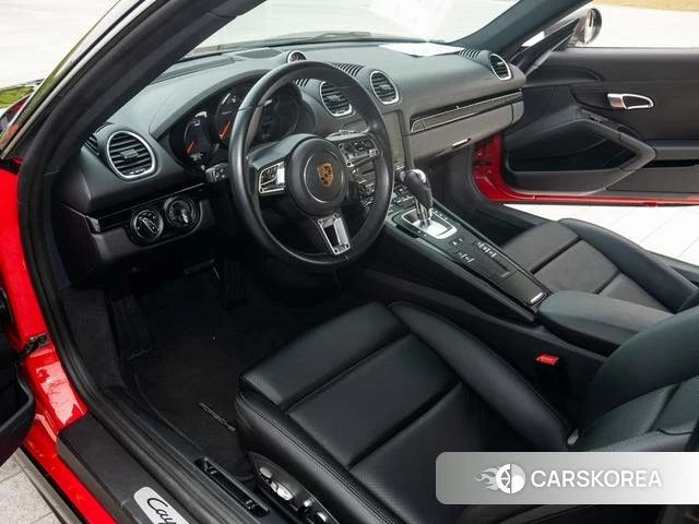 Porsche 718 2021 Черный из Китая