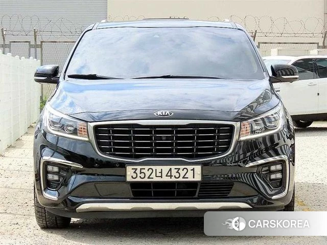 Kia The New Carnival 2018 Черный из Кореи