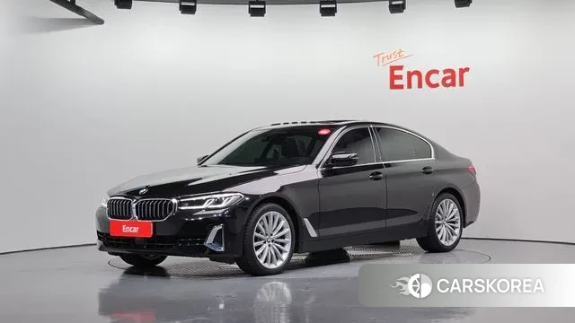 BMW 5 Series (G30) 2023 Черный из Кореи