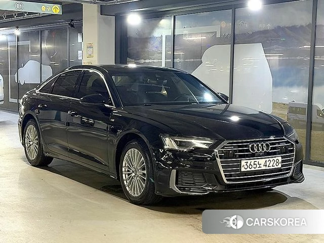 Audi A6 (C8) 2019 Черный из Кореи