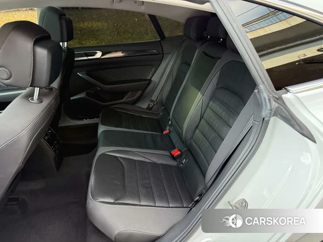 Volkswagen CC 2023 Белый из Китая