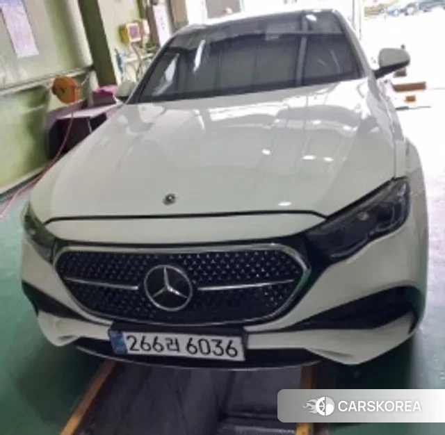 Mercedes-Benz E-Class W214 2024 Белый из Кореи